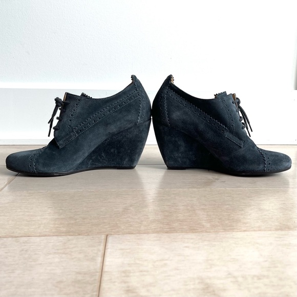 BALENCIAGA - Made in Italy Arena Suede Derby Lace-Up Blue Wedges Shoes - Picture 12 of 14
